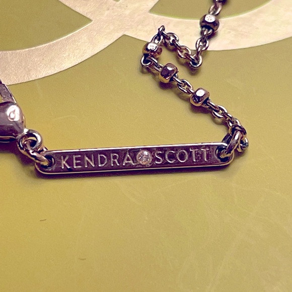 Kendra Scott Rose Gold Necklace - Delicate and Dainty! 🏵️ - Picture 2 of 3